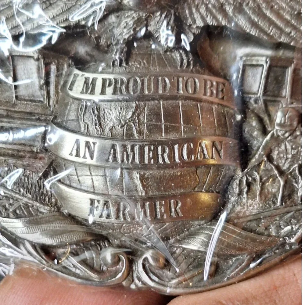 VINTAGE I'M PROUD TO BE AN AMERICAN FARMER BELT BUCKLE - Picture 2 of 4